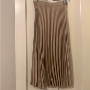 NWT MNG Light Pink / Cream Accordion Midi Skirt